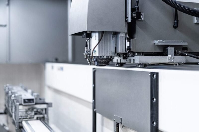 Unique Advantages and Features of the Best CNC Machine for Best Results Image