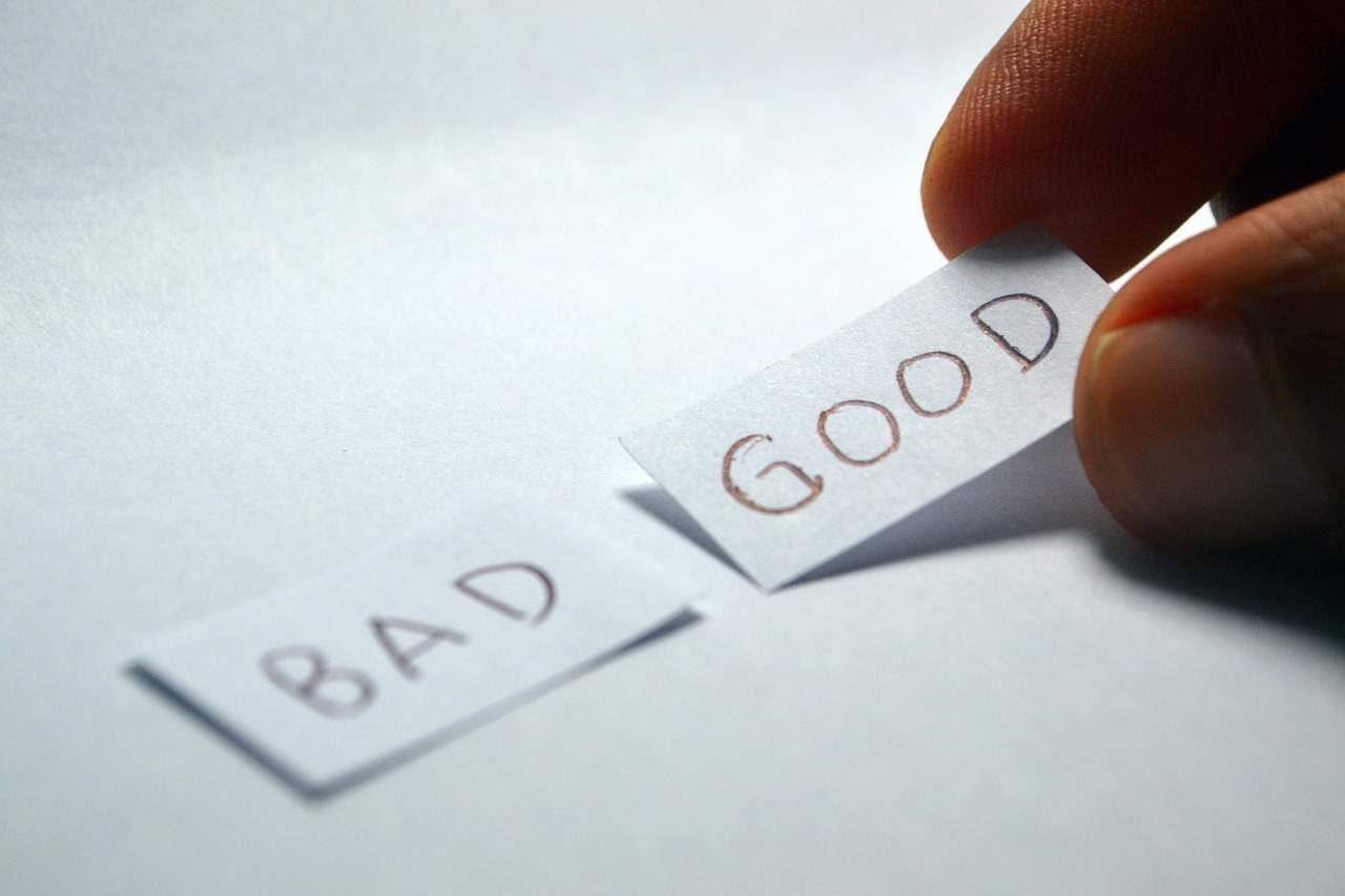 Positive Good Negative and Bad impacts or effects of Globalization on Economy Image