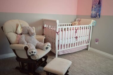 Best Baby Cribs Made in USA and Canada Image