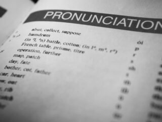 The 6 Benefits or Advantages of Bilingualism for Students Image
