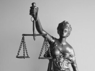 How to get help with driving charges from a dangerous driving solicitor or lawyer Image