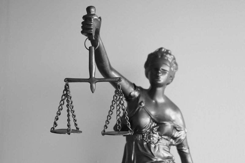 How to get help with driving charges from a dangerous driving solicitor or lawyer Image