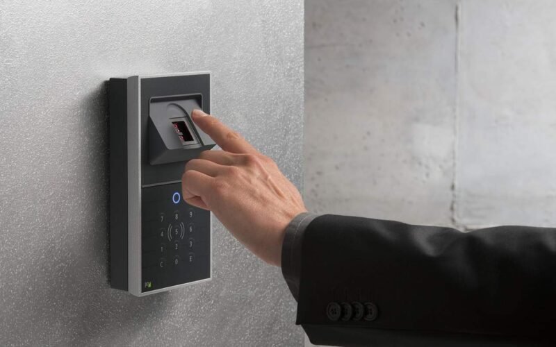 How to Choose the Right Fingerprint Scanners for Your Needs Image