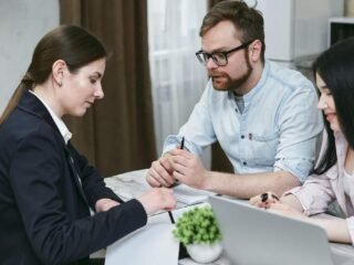 How to Find the Right Personal Loan for Your Wedding Image