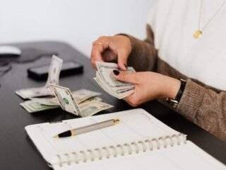 Difference Between Narrow Money and Broad Money Image