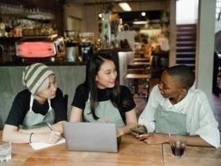 Payroll Services for Small Business: Benefits and Advantages