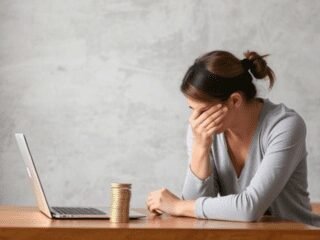 Debt Consolidation vs Debt Settlement